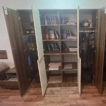şifoner: Dolablar Cox saydadi hamsi narmaldı. Hamsı eyni rəngdədilər. Sökülü — 3