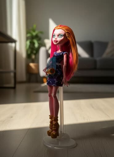 Кукла монстер хай g1 ДжиДжи. Аксессуар(труба) на месте. Состояние