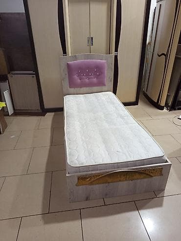 Qız üçün, İşlənmiş, Çarpayı, Bazasız, Matras ilə, Siyirməsiz