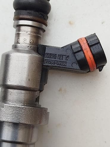 Yanacaq sistemləri: Toyota RAV 4/2006-2008 farsunkalari - Marka: DENSO - Üzərindəki kod — 2