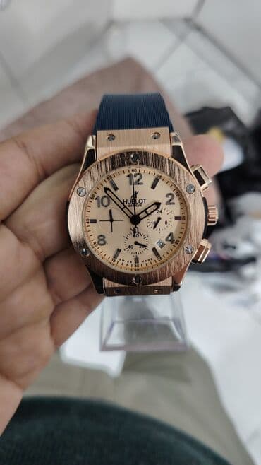 el fecr saat: Yeni, Qol saatı, Hublot, rəng - Qızılı — 2