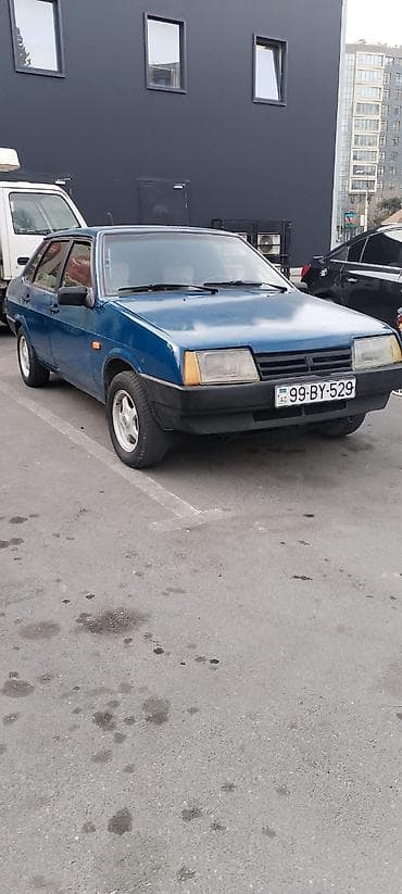 vaz 2170: Ilkin 700 — 4
