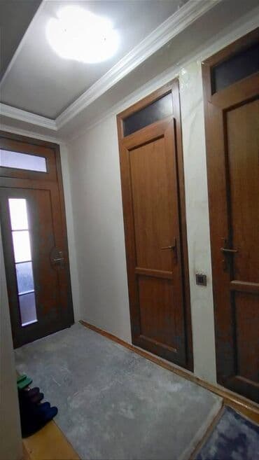 9 ci mikrorayon satilan evler: Bakı, 3 otaqlı, Köhnə tikili, m. Əhmədli, 65 kv. m — 9