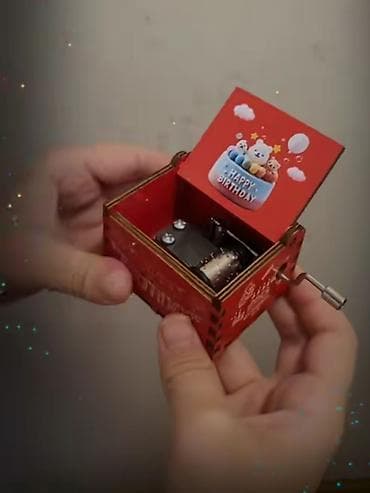 Ковры: Mexaniki musiqi qutusu – “Happy Birthday” mövzulu - Rəng: qırmızı — 1