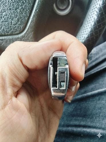 açar korpusu: Mercedes-Benz açar pultu (fob) - 3 düyməli dizayn: kilidləmə, açma və — 3