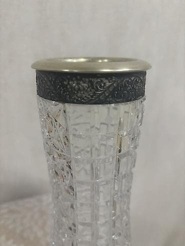 Vazalar: Bir vaza, Xrustal — 1