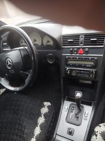 kia clarus 1997: Mercedes-Benz C-Class: 2.4 l | 1998 il Universal — 3
