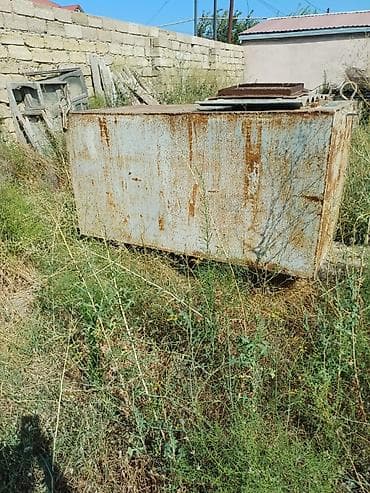 taxta satiram: Bak, Metal, 2000 l l, İşlənmiş — 1