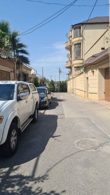 komsomol dairesi: 4 otaqlı, 160 kv. m, Kredit yoxdur, Orta təmir — 4