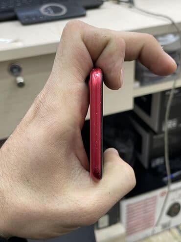 iphone 16 pro max dubay qiymeti: IPhone SE, 64 GB, Qırmızı, Barmaq izi, Simsiz şarj — 10