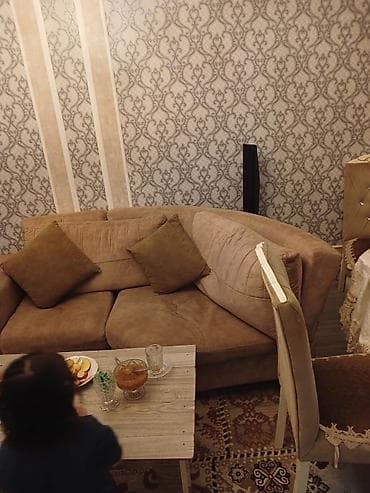 Divanlar: Künc divan, İşlənmiş, Açılan, Bazalı, Parça, Çatdırılma yoxdur — 2