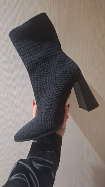 пояса для чулок: Размер: 37.5, цвет - Черный, Новый — 1