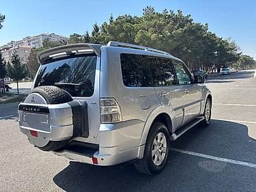 camaro sekilleri: Mitsubishi Pajero: 3.5 l | 2011 il 236000 km Ofrouder/SUV — 2