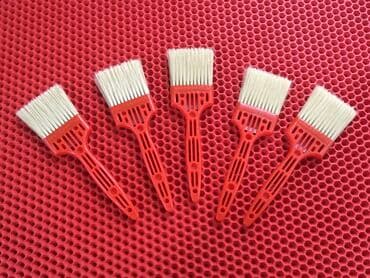 sinler ve diskler: Fırça bundan başqa hər növ avtomobi̇l aksessuarlarinin satişini — 1