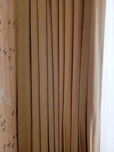 tafta parça: 2eded fon pərdə. Hündürlüyü 2.80eni 2.40 parçadan tikilib 10 — 2