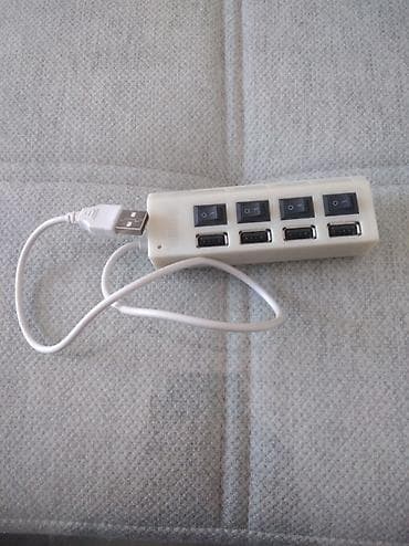 USB 2.0 4-portlu hub - Kompüterin bir USB portunu 4 porta bölür. -