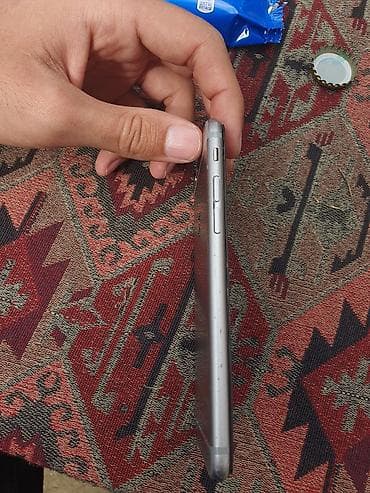 samsung es 24: IPhone SE, Gümüşü, Barmaq izi — 5