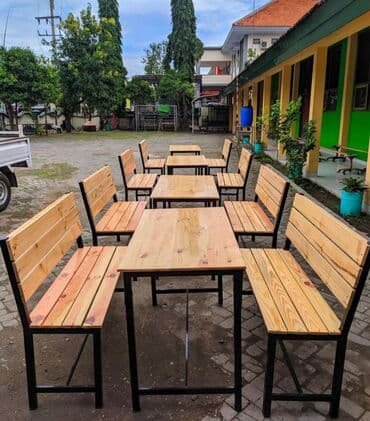 Yeni, Dördbucaq masa, 4 stul, Açılmayan, Skameykalar ilə, Taxta, Azərbaycan