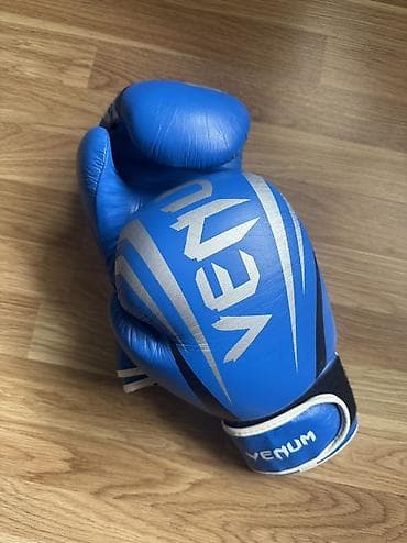 Venum əlcəklər Növ: Boks əlcəyi (cüt) Rəng: Mavi, gümüşü-loqo və qara