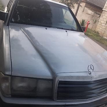 passat b5 ekran: Mercedes-Benz 190 (W201): 2 l | 1989 il Sedan — 5