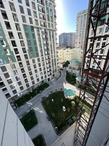 7 ci mikrorayon yeni tikili: Ela veziyetdedi yeni temir heyder eliyev merkezin yaninda 2 otaqlı, 60 — 7