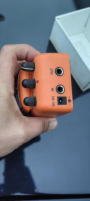 rock gitara: Daphon E10DS fuzdistorstion gitara .və saz pedalı. Cox az işlənib — 2