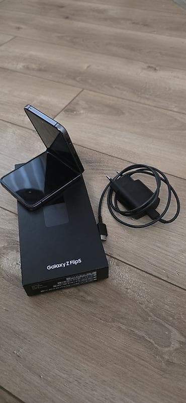 iphone x barter: Samsung Galaxy Z Flip 5, 256 GB, rəng - Qara, İki sim kartlı — 2
