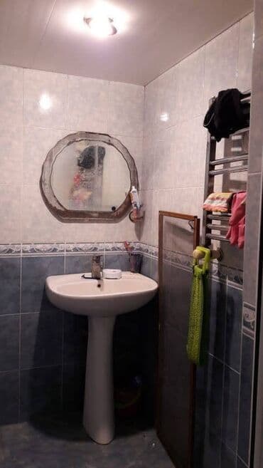 ucbucaq evlər: Bakı, Bakıxanov qəs., 3 otaqlı, Köhnə tikili, 70 kv. m — 8