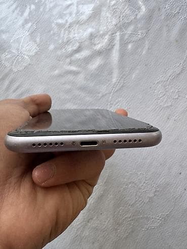 ipon xs: IPhone 11, Face ID — 4