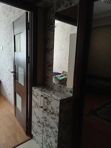 ikinci el ev qapisi: 2 qapılı, Güzgülü, Ağ, Digər material, Açılan, Düz dolab — 3
