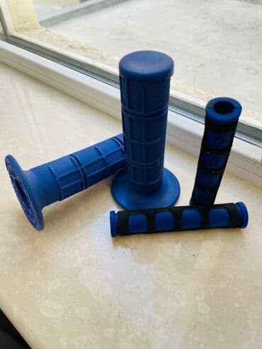 детская обувь на байке: Mavi rəngdə olan bu tutacaqlar, motosiklet və ya velosiped sürməyi — 6