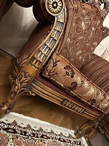 taxtanin kubu: Klassik divan, 3 nəfərlik, Taxta — 2