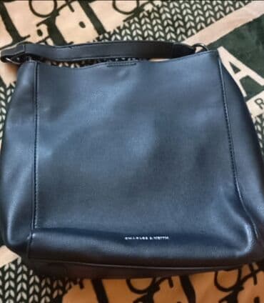 Çantalar: Çiyin çantası, Louis Vuitton — 9