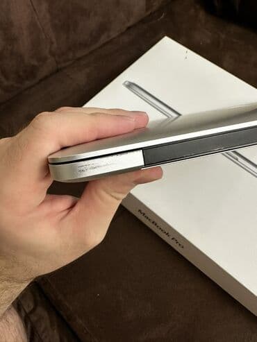 apple notebook qiymetleri: Apple MacBook Pro (gümüş rəng) Komplekt: - MacBook Pro noutbuku - — 9