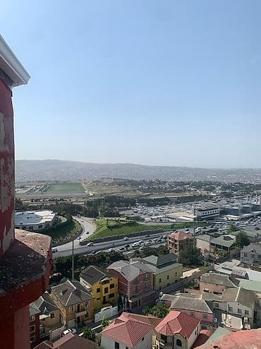 binede ev: Evde bır xanım yasayır 5yaslı oglu ıle. Isleyır usag bagcada olur — 7