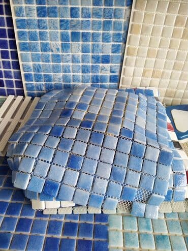 kafel satilir: Mozaik kafel panelləri – şüşə/keramik kvadrat parçalar - Rəng — 1