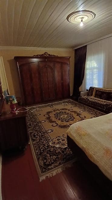 100 manata kiraye evler ayliq: 3 otaqlı mənzil – geniş və işıqlı zal, ayrı mətbəx Xüsusiyyətlər: - — 9