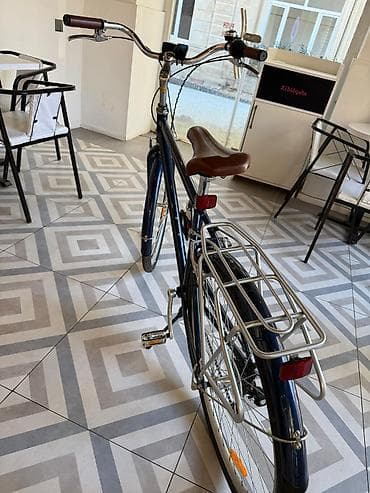 velosepet: Şəhər tipli velosiped – tünd mavi rəng Xüsusiyyətlər: - Klassik şəhər — 7