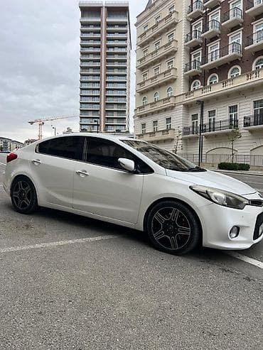 ravon r4 lizing: Kia Cerato: 1.6 l | 2014 il Sedan — 3