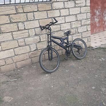 dağ: Salam velosiped tecili satililir barter var 26liq dir qara rengli — 4