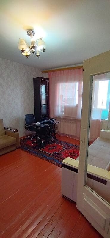 razin evlər: Bakı, Bakıxanov qəs., 3 otaqlı, Köhnə tikili, m. Neftçilər, 60 kv. m — 3