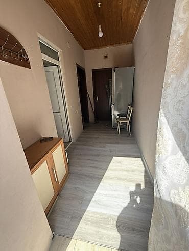 ramana kiraye ev: 1 otaqlı mənzil – tam mebel və texnika ilə Planlanma: - Geniş işıqlı — 4