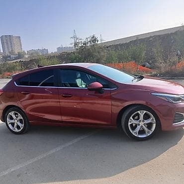 24/7 - Kuzov: 5 qapılı hatchback, al qırmızı rəng - Komplektasiya — 3