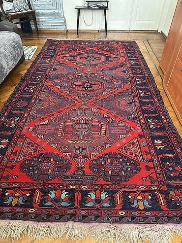 step deke: Məhsul: Əl toxunuşu Qarabağ xalçalar (2 ədəd) 1) Xalça 1: - Rəng — 2