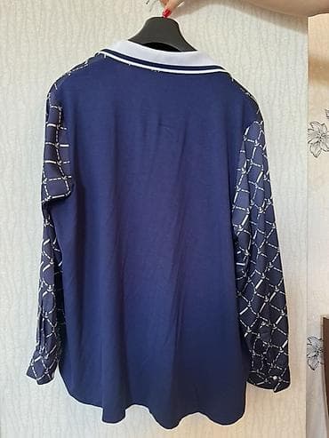 klassik geyim: Dəniz üslubunda qadın köynəyi - Rəng: tünd göy, ağ detal və naxışlar — 2