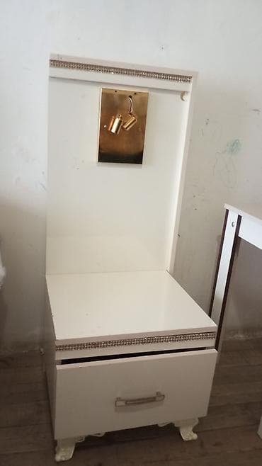 Ev üçün mebel: 2 təknəfərlik çarpayı, Dolab, Komod, Termo, İşlənmiş — 5