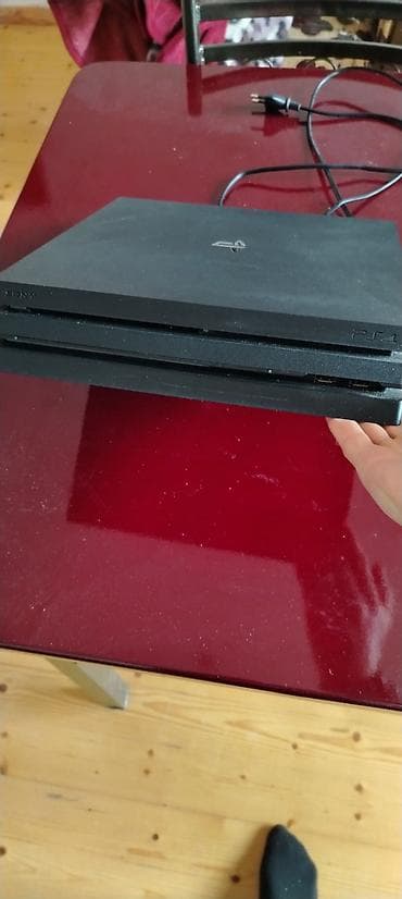 corab tikən aparat: Sony PlayStation 4 Pro oyun konsolu Xüsusiyyətlər: - Model: PS4 Pro — 2