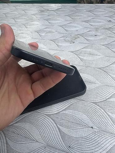 iphone 17 pro qiyməti: IPhone 15, 128 GB, Qara, Face ID — 4