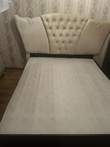Mebel: iki nəfərlik çarpayı və matras - Ölçü: təxmini 160x200 sm — 2