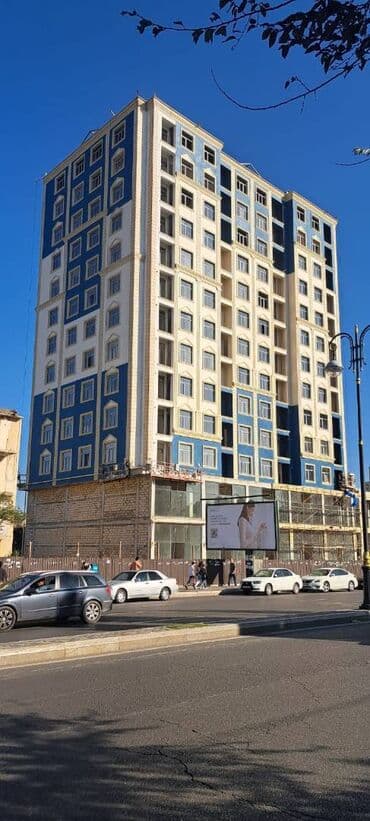 tecili satilan bina evler 2016: Yasamal, 3 otaqlı, Yeni tikili, m. İnşaatçılar, 96 kv. m — 1